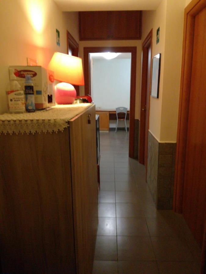 Roma Termini Tina Ya B&B Zewnętrze zdjęcie